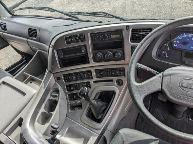 NISSAN DIESEL QUON 2017 Image 31