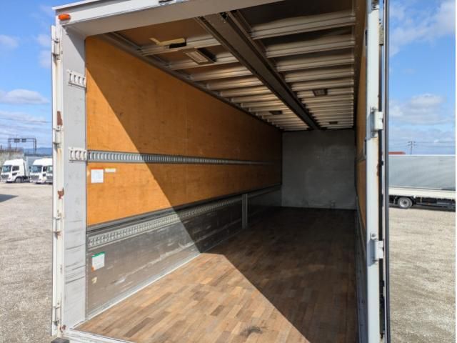 ISUZU GIGA 2017 Image 31