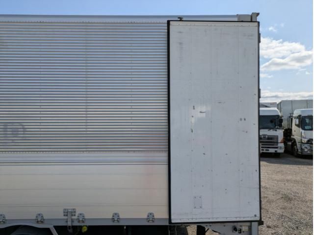 ISUZU GIGA 2017 Image 31