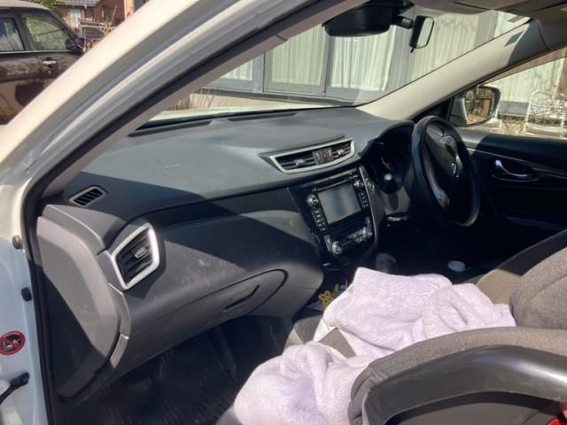 NISSAN X-TRAIL 4WD 2015 Image 31