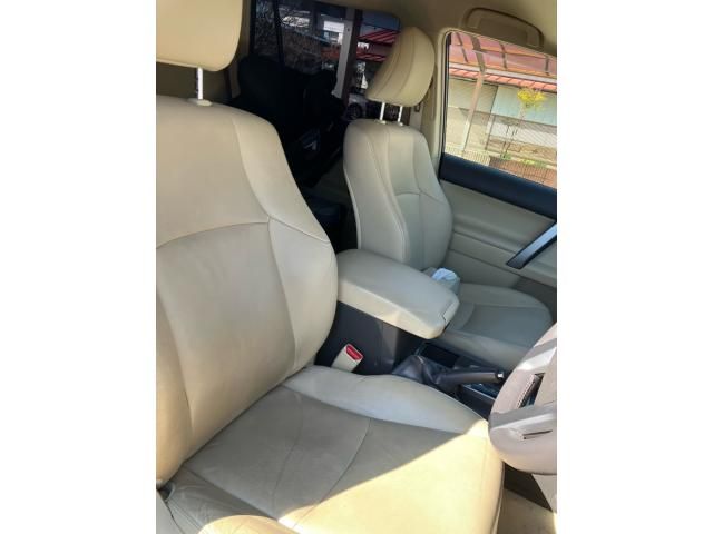 TOYOTA LANDCRUISER PRADO 2015 Image 31