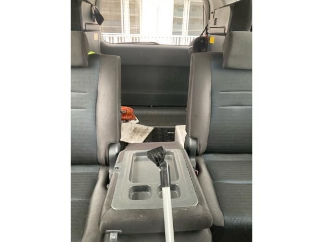 TOYOTA VOXY 2008 Image 31