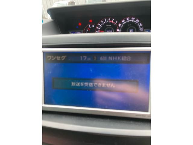 TOYOTA VOXY 2008 Image 31