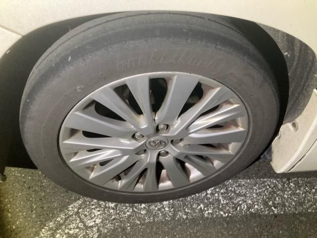 TOYOTA ALPHARD 2012 Image 31