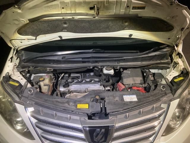 TOYOTA ALPHARD 2012 Image 31