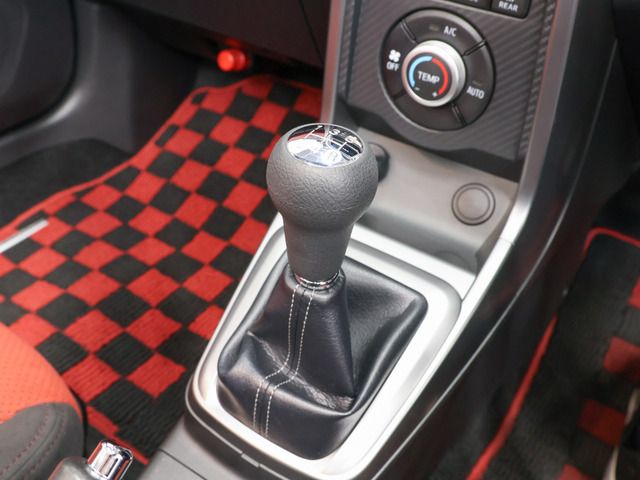 DAIHATSU COPEN 2019 Image 31