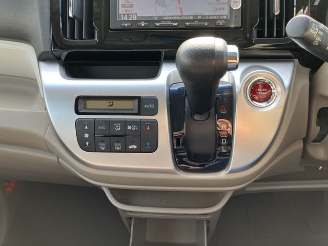 HONDA N-WGN 2015 Image 31