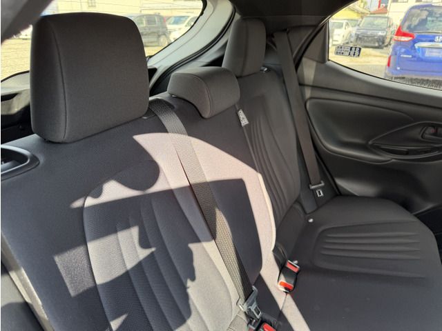 TOYOTA YARIS 2022 Image 31