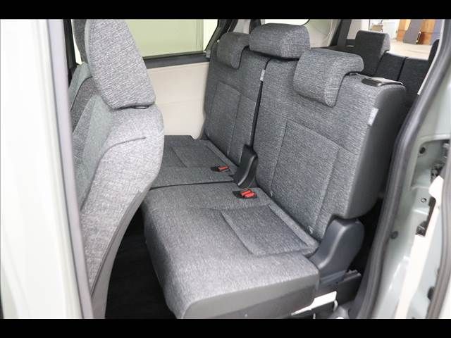 TOYOTA SIENTA HYBRID 2023 Image 31