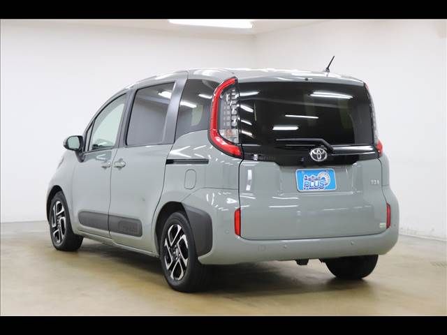 TOYOTA SIENTA HYBRID 2023 Image 31