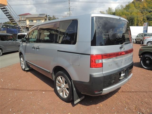 MITSUBISHI DELICA D:5 4WD 2010 Image 31