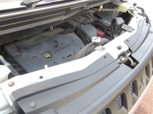 MITSUBISHI DELICA D:5 4WD 2010 Image 31