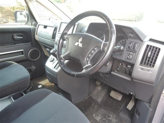 MITSUBISHI DELICA D:5 4WD 2010 Image 31
