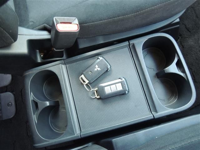 MITSUBISHI DELICA D:5 4WD 2010 Image 31