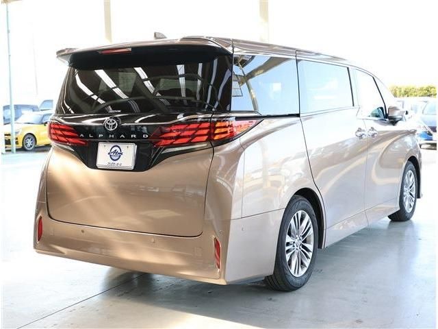 TOYOTA ALPHARD 2025 Image 31