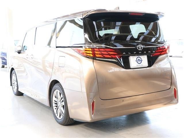 TOYOTA ALPHARD 2025 Image 31