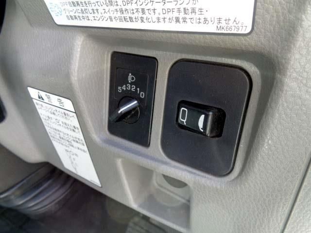 MITSUBISHI  2018 Image 31