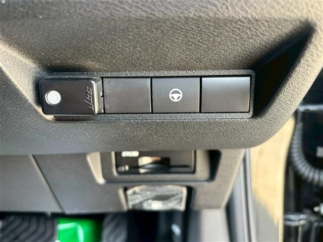 NISSAN AURA 2023 Image 31