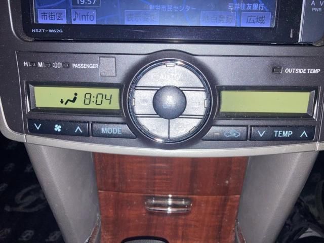 TOYOTA PREMIO 2014 Image 31