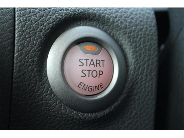 NISSAN NV350 CARAVAN 2020 Image 31