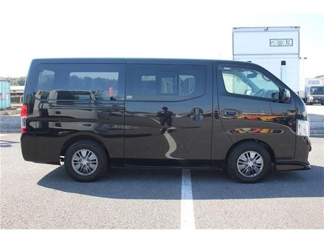 NISSAN NV350 CARAVAN 2020 Image 31