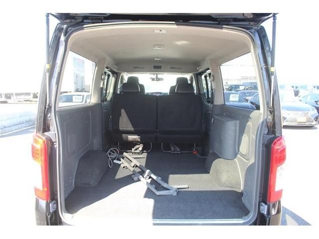 NISSAN NV350 CARAVAN 2020 Image 31