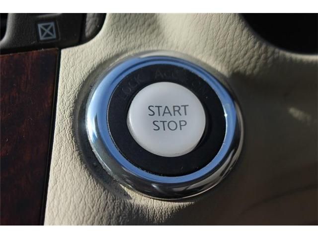 NISSAN FUGA HYBRID 2015 Image 31