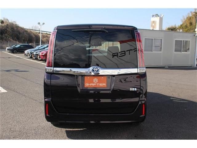 TOYOTA NOAH HYBRID 2018 Image 31