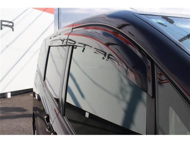 TOYOTA NOAH HYBRID 2018 Image 31