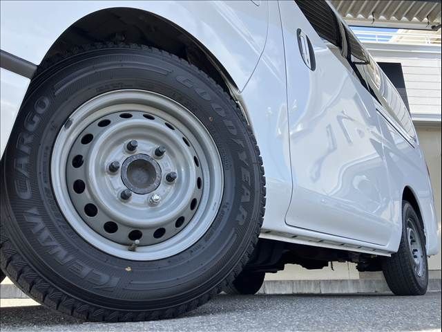 NISSAN CARAVAN VAN 2WD 2022 Image 31