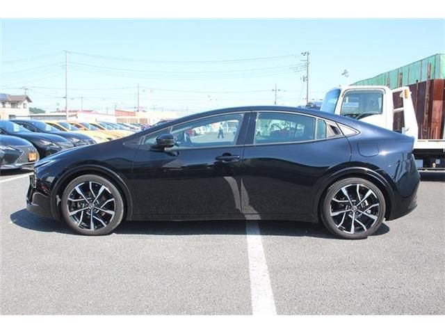 TOYOTA PRIUS PHV 2023 Image 31