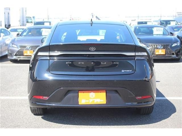 TOYOTA PRIUS PHV 2023 Image 31