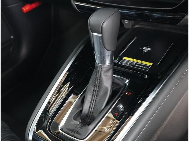 HONDA VEZEL E:HEV 2025 Image 31