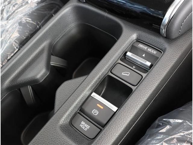 HONDA VEZEL E:HEV 2025 Image 31