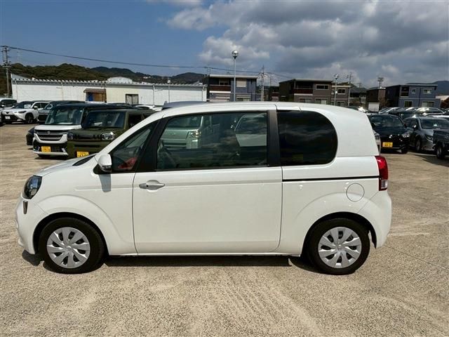 TOYOTA PORTE 2015 Image 31