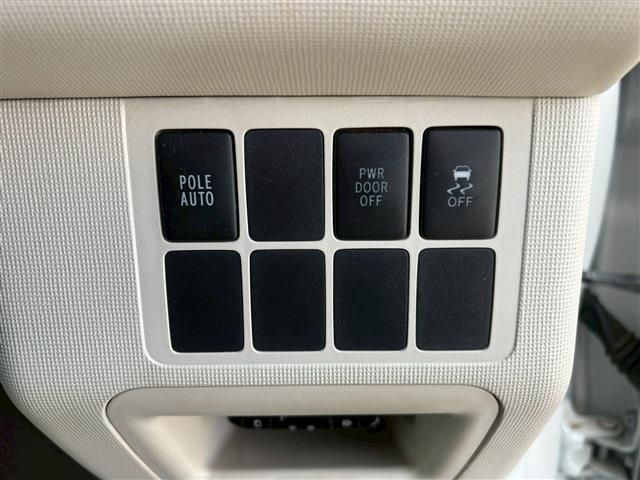 TOYOTA PORTE 2015 Image 31