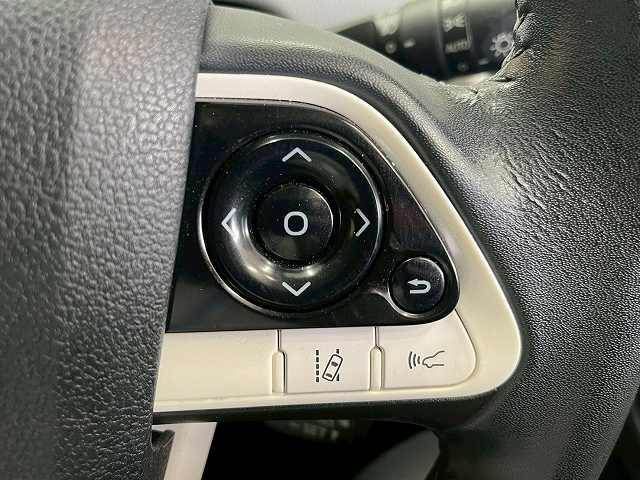 TOYOTA PRIUS 2016 Image 31