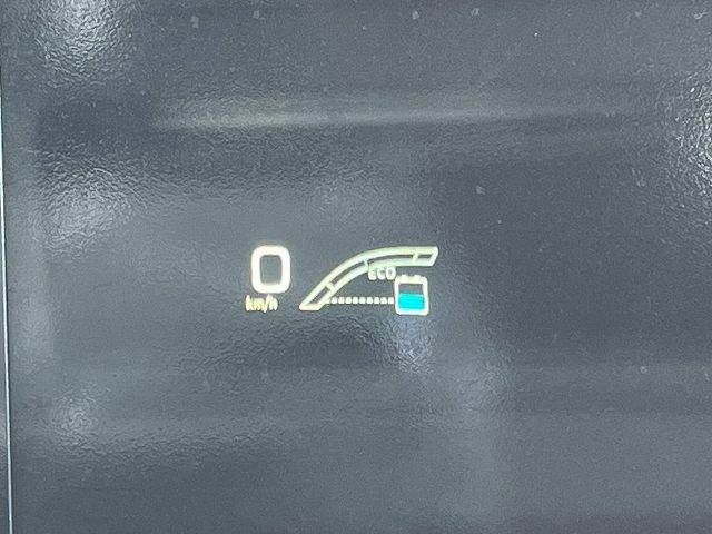 TOYOTA PRIUS 2016 Image 31