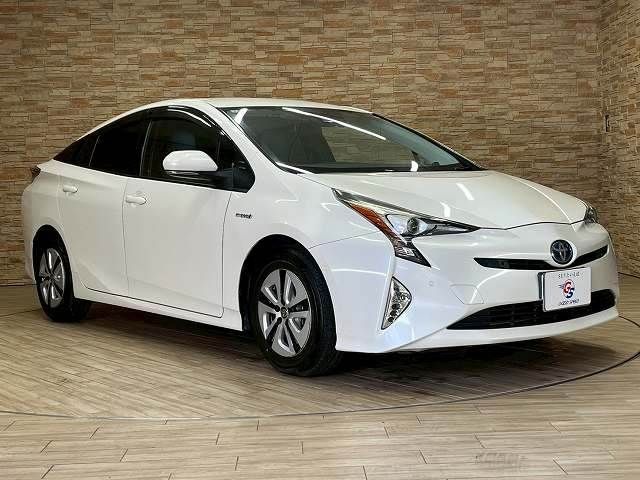 TOYOTA PRIUS 2016 Image 31