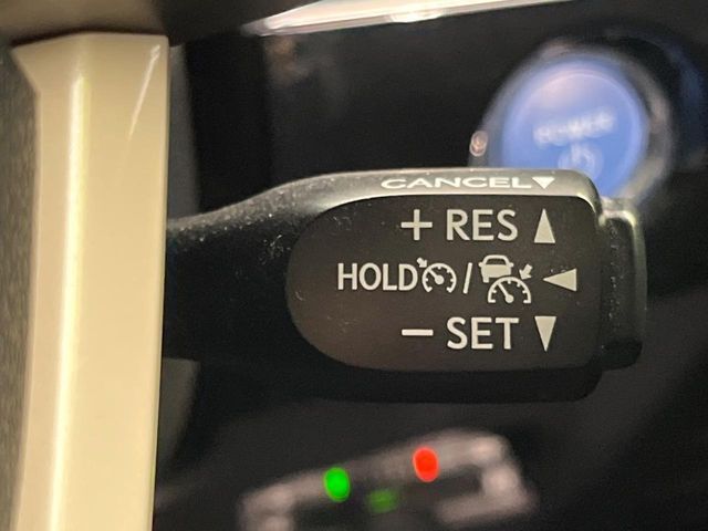 TOYOTA PRIUS 2017 Image 31