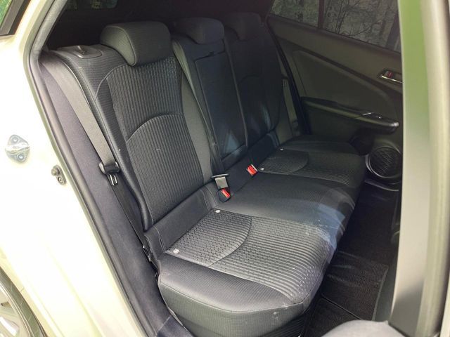 TOYOTA PRIUS 2017 Image 31