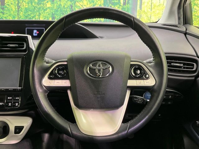 TOYOTA PRIUS 2017 Image 31