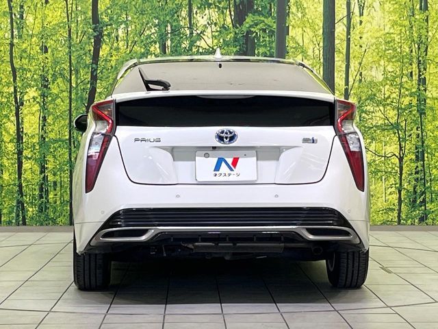 TOYOTA PRIUS 2017 Image 31