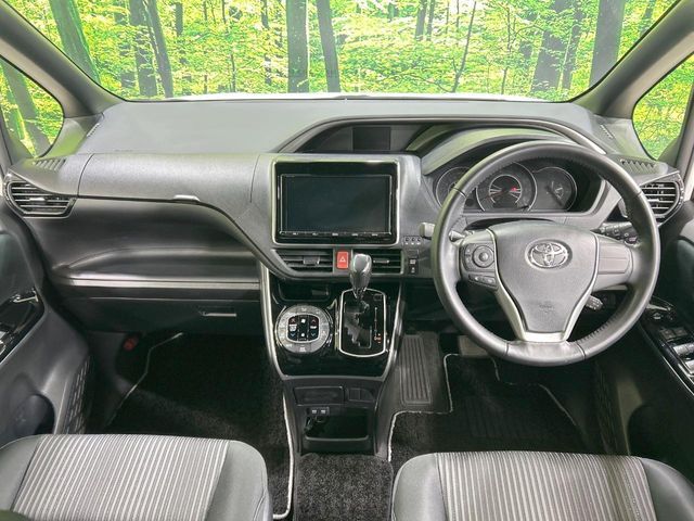 TOYOTA VOXY 2018 Image 31