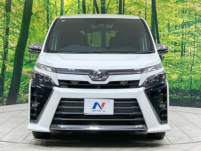 TOYOTA VOXY 2018 Image 31