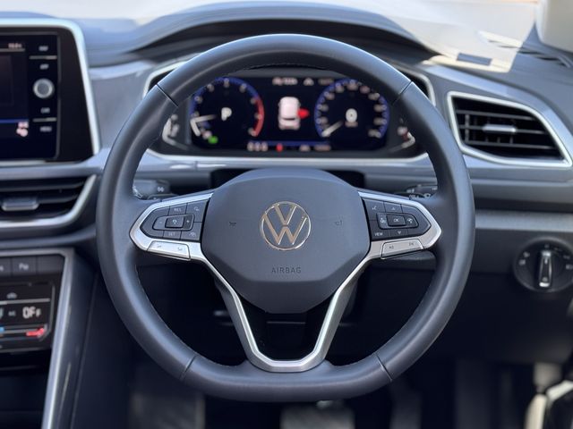 VOLKSWAGEN T-ROC 2024 Image 31