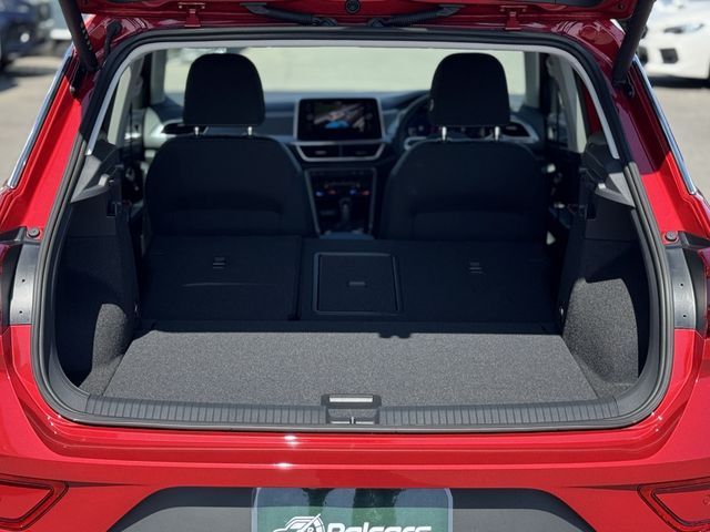 VOLKSWAGEN T-ROC 2024 Image 31