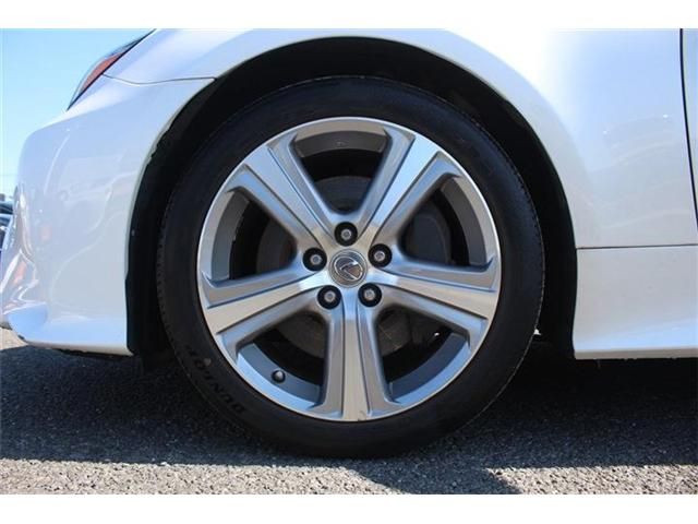 TOYOTA LEXUS RC200T 2015 Image 31