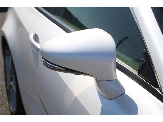 TOYOTA LEXUS RC200T 2015 Image 31