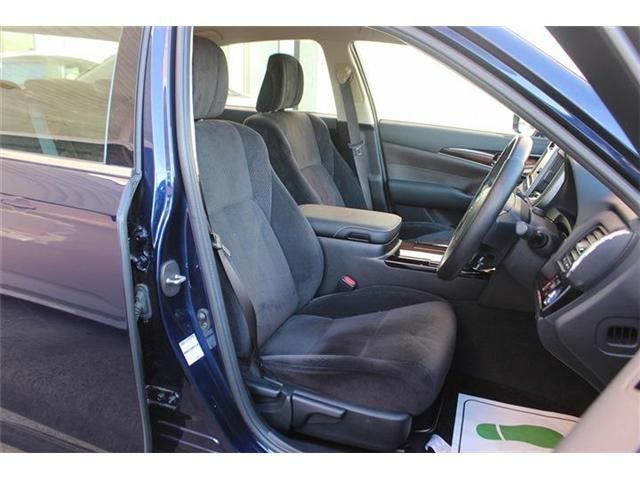 TOYOTA CROWN SEDAN HYBRID 2017 Image 31